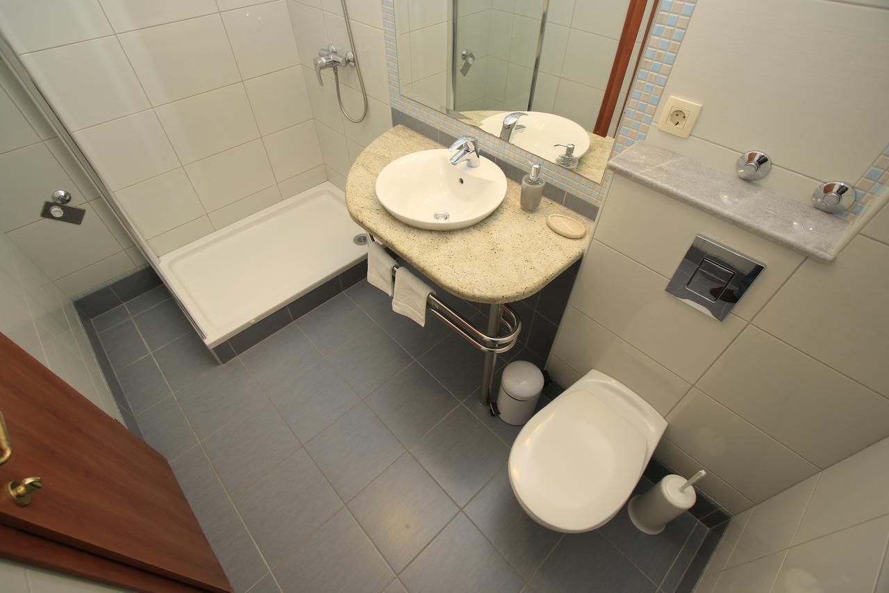 Apartments Villa Cizmic Башка-Вода Экстерьер фото